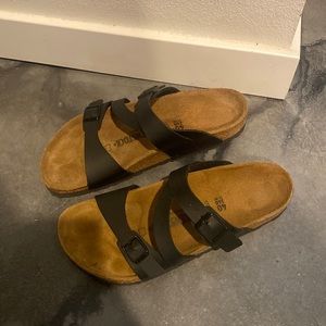 Mayari Birkenstocks size 9/euro 40. Never worn